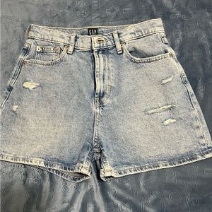 NWOT GAP Mom Jean Shorts size 12